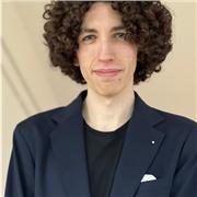 Laureato magistrale in Economia impartisco lezioni private per studenti e studentesse di scuole medie e superiori